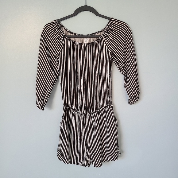 NWT Bar III Romper Womens Small Black White Mini Thin Striped Off Shoulder - Picture 2 of 7